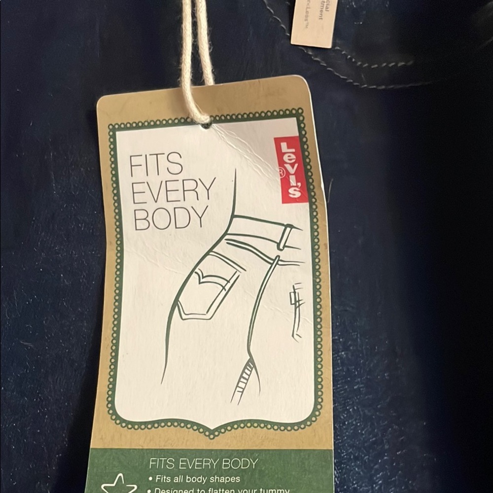 Women's Blue Jeans - Picture 3 of 13